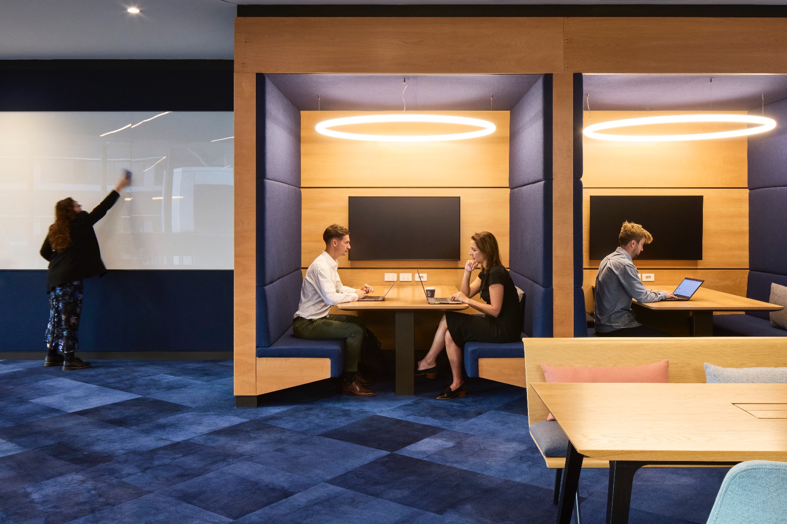 The interior design strategy of BNZ Place is a balanced combination of sustainability, wellbeing, and functionality.
